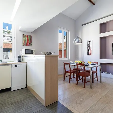 My Casa - France 82 - 2 -1 Min From The Sea - Parking Apartment